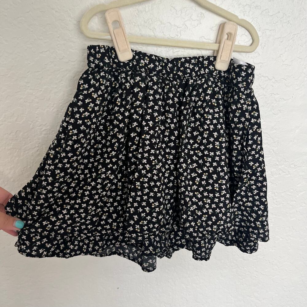 Uniqlo Kids Black Ditsy Floral Elastic Waist Flare Skort Size 140